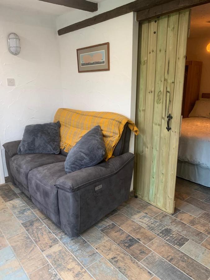 Molehill Lodge Swansea Eksteriør billede
