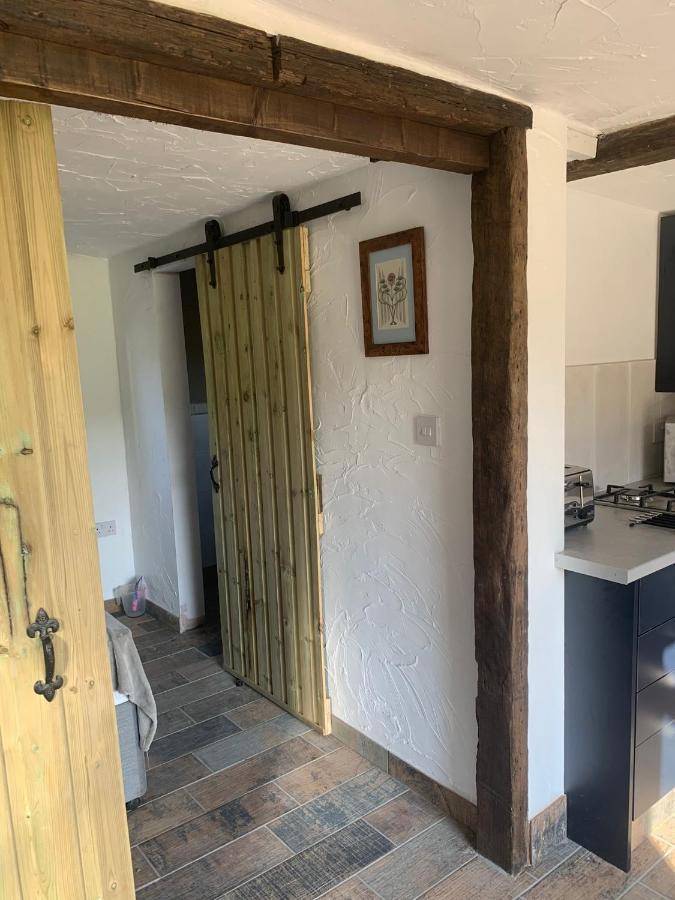 Molehill Lodge Swansea Eksteriør billede